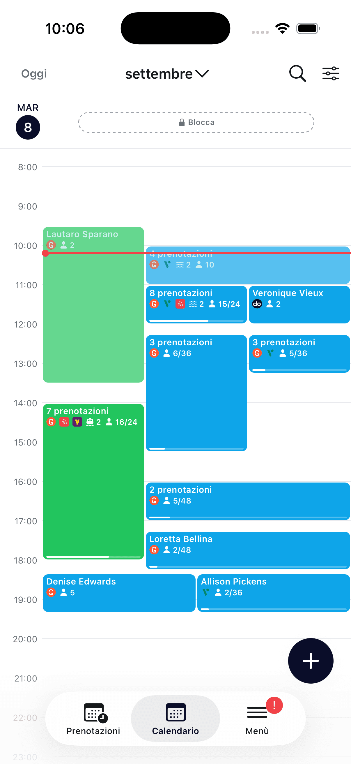 Calendario di Holidoit Business con le prenotazioni dei diversi canali di vendita